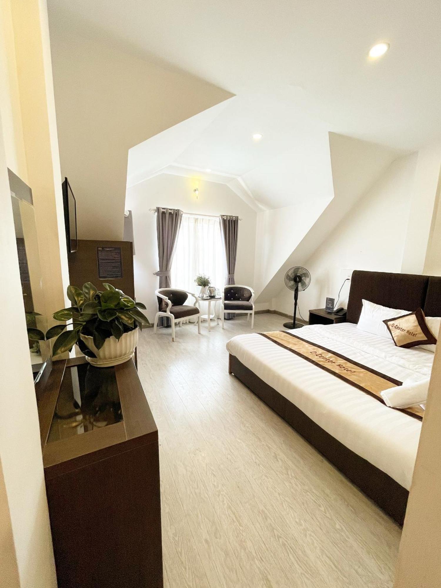 Q-center 2* Da Lat