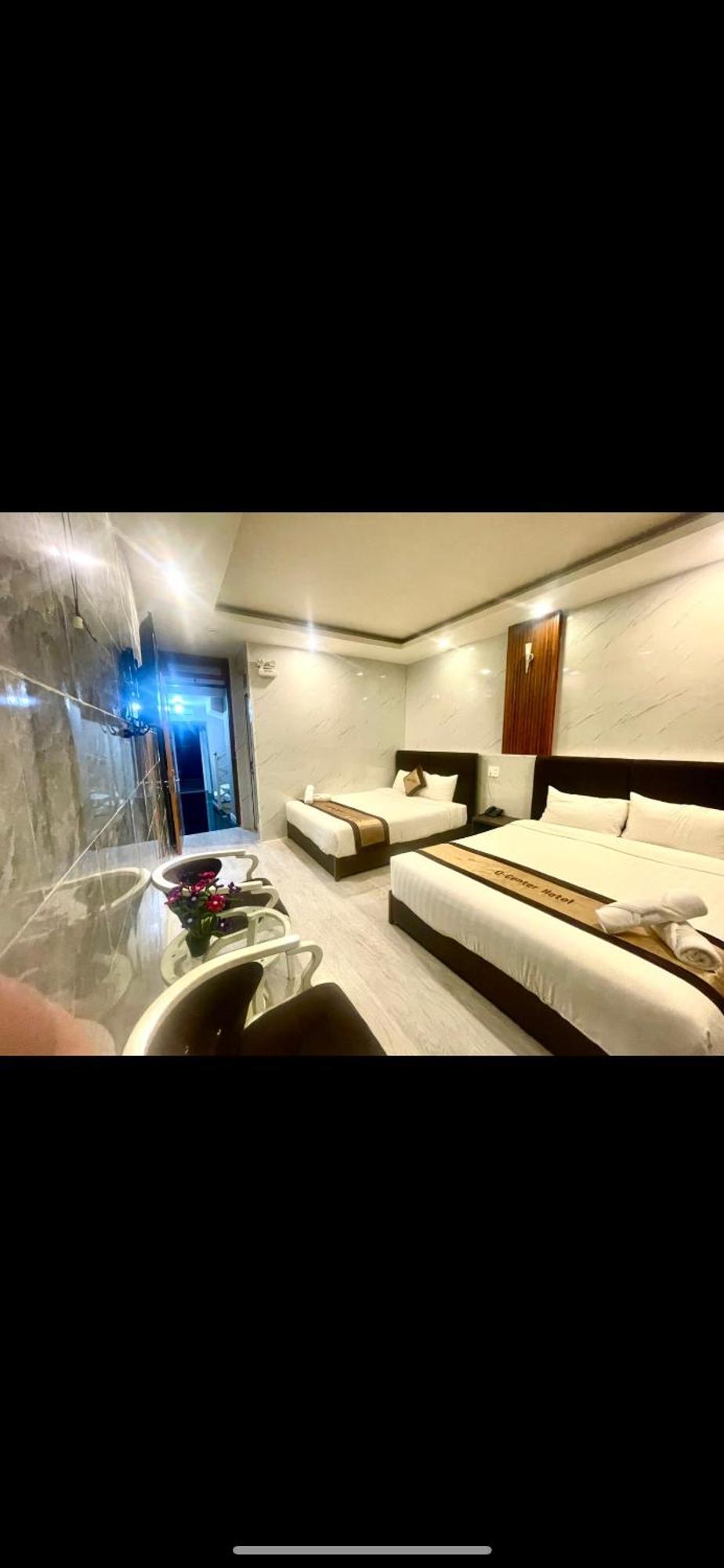 Q-center 2*